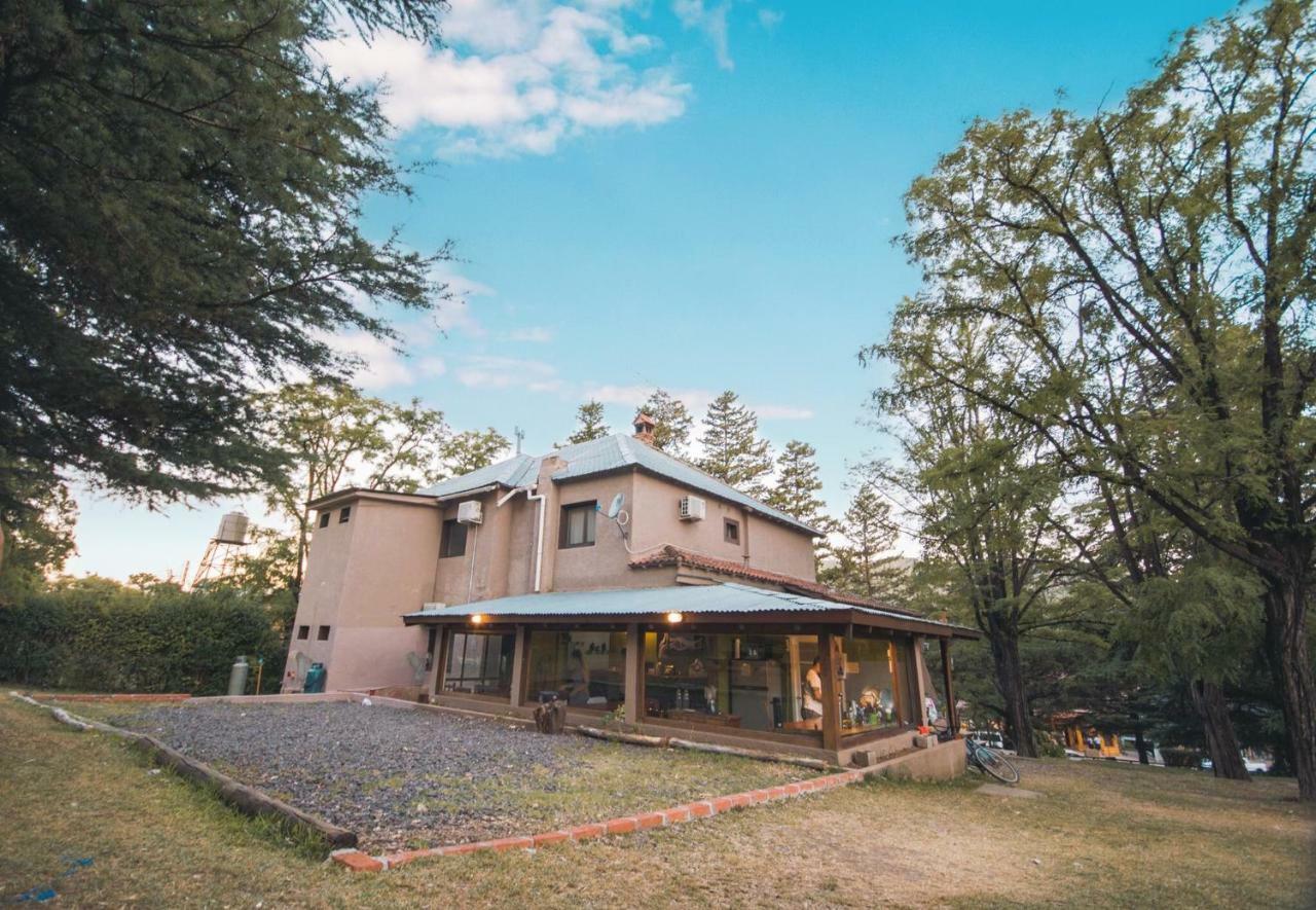 The Hostelhouse Centro. Casa De Huespedes. Villa General Belgrano Zewnętrze zdjęcie